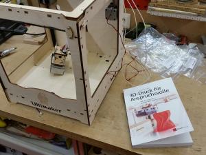Bild "Elektronik:Ultimaker_Buch1.jpg"