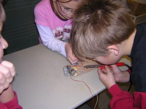 Bild "Technik:Elektrik-Trick_Loeten.jpg"