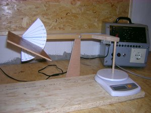 Bild "Technik:Fliegen_Windkanal-2.jpg"