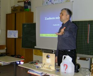 Bild "Technik:Zaubern_Zauberwasserloesung.jpg"
